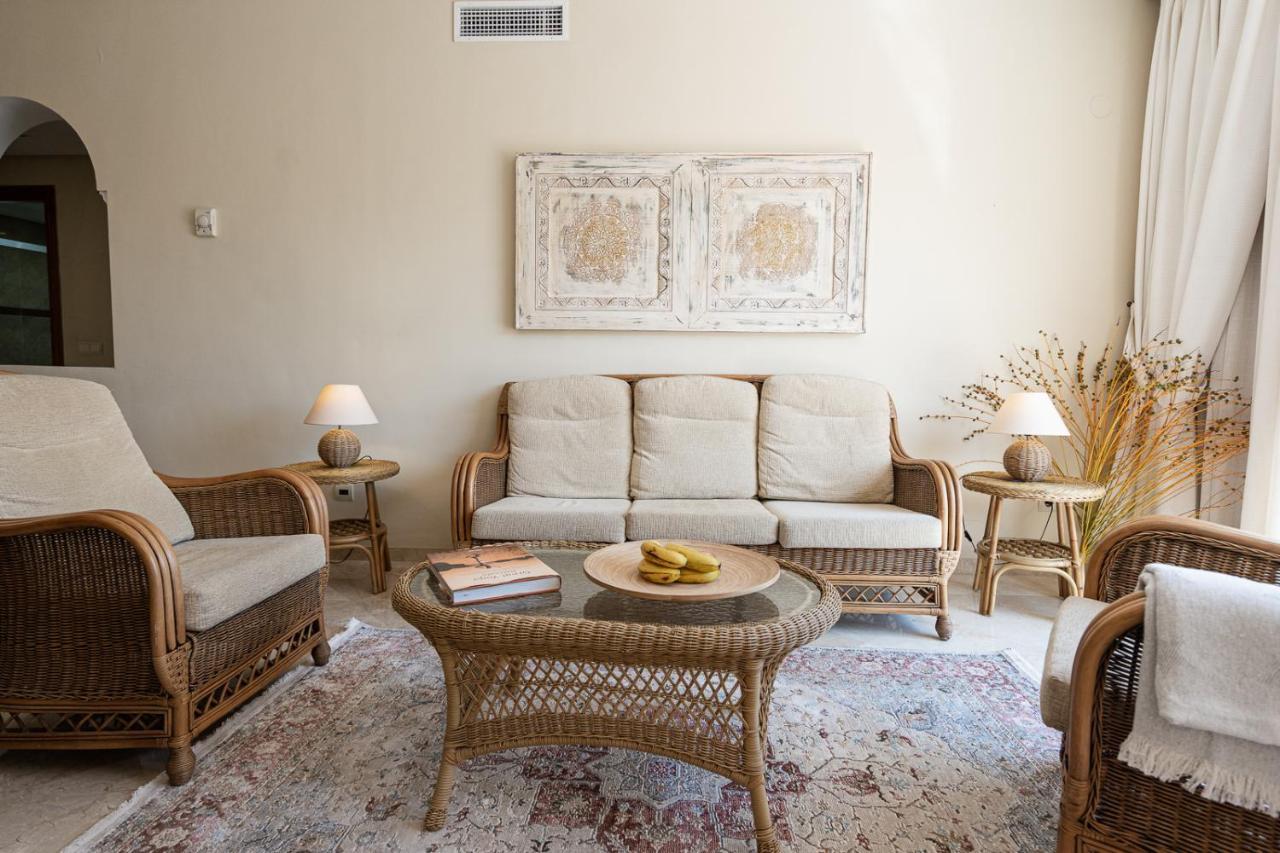 Costalita Beach Apartment Estepona Luaran gambar